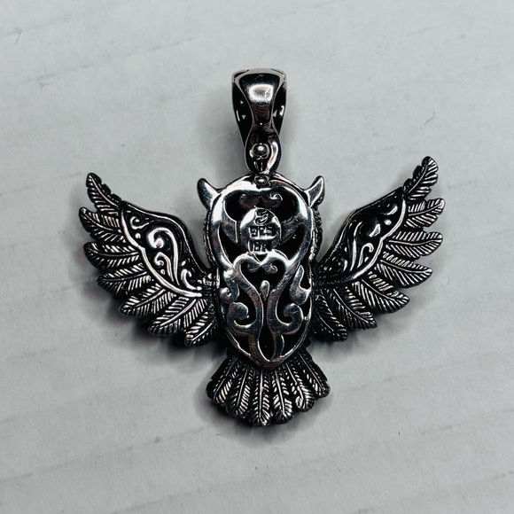 SAMUEL B. Sterling Silver Citrine Owl Pendant - Picture 6 of 8